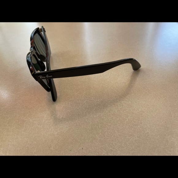 Ray-Ban Wayfarer - Picture 4 of 6